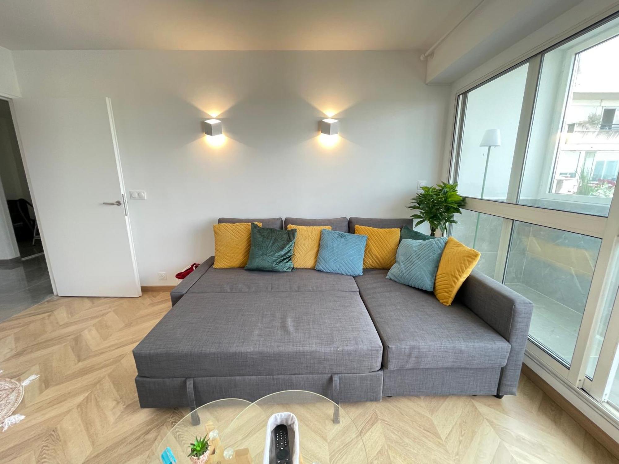 Paris Pantin Magnifique Appartement 4 Pieces De 108M2 Avec 2 Parking Interieur - Tres Cosy Pour 1 A 12 Personnes - Entierement Refait A Neuf Entire Apartment Luxurious And Warm - Pantin Paris 19 Eme Free Wifi Gratuit Exteriör bild