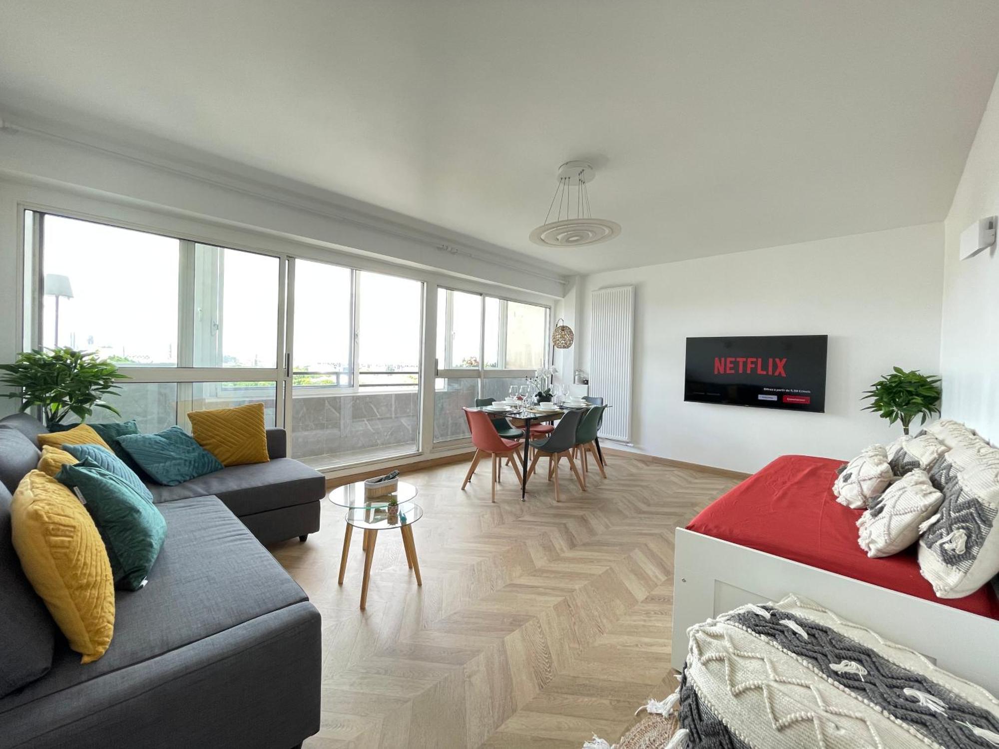 Paris Pantin Magnifique Appartement 4 Pieces De 108M2 Avec 2 Parking Interieur - Tres Cosy Pour 1 A 12 Personnes - Entierement Refait A Neuf Entire Apartment Luxurious And Warm - Pantin Paris 19 Eme Free Wifi Gratuit Exteriör bild