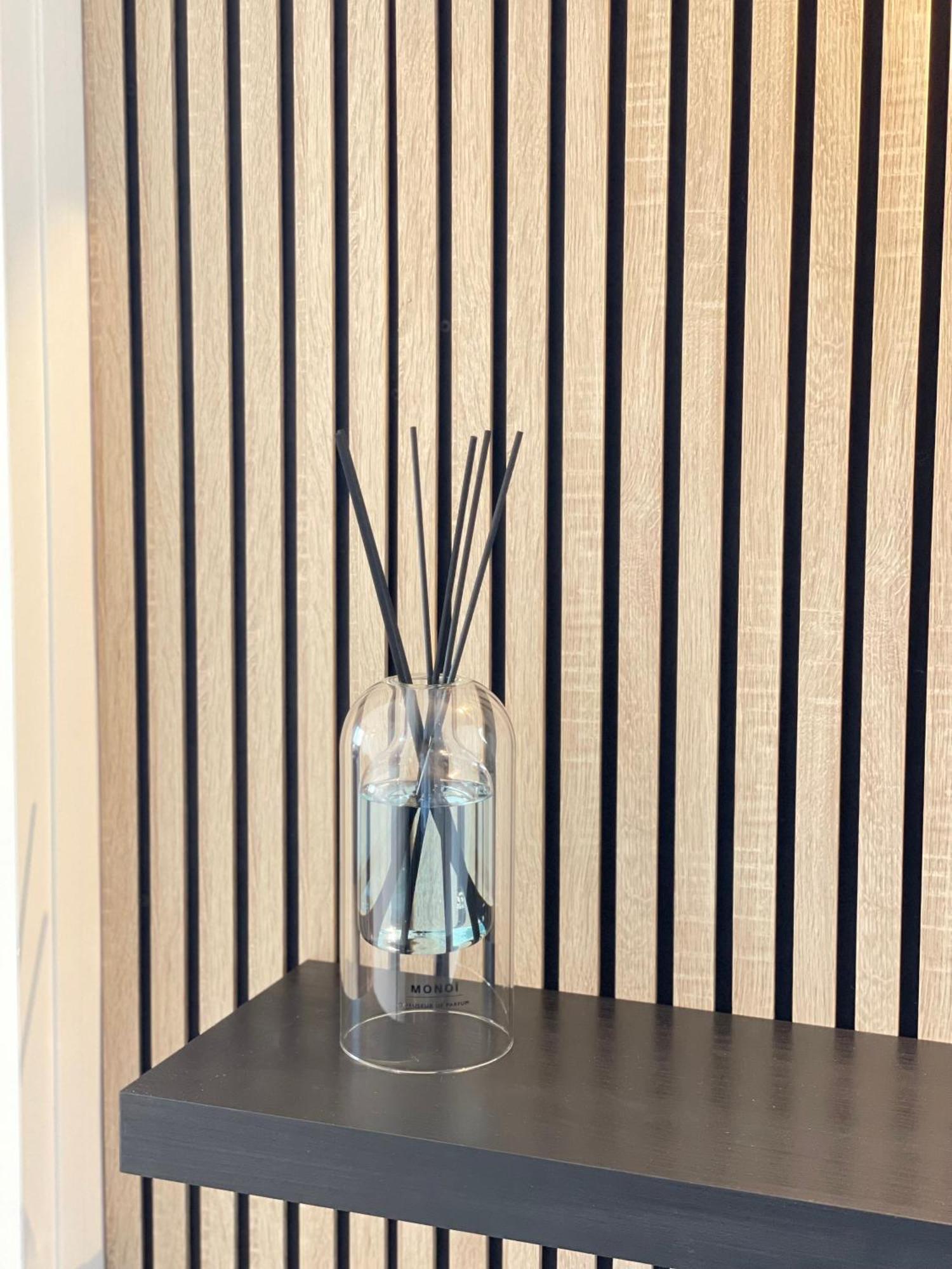 Paris Pantin Magnifique Appartement 4 Pieces De 108M2 Avec 2 Parking Interieur - Tres Cosy Pour 1 A 12 Personnes - Entierement Refait A Neuf Entire Apartment Luxurious And Warm - Pantin Paris 19 Eme Free Wifi Gratuit Exteriör bild