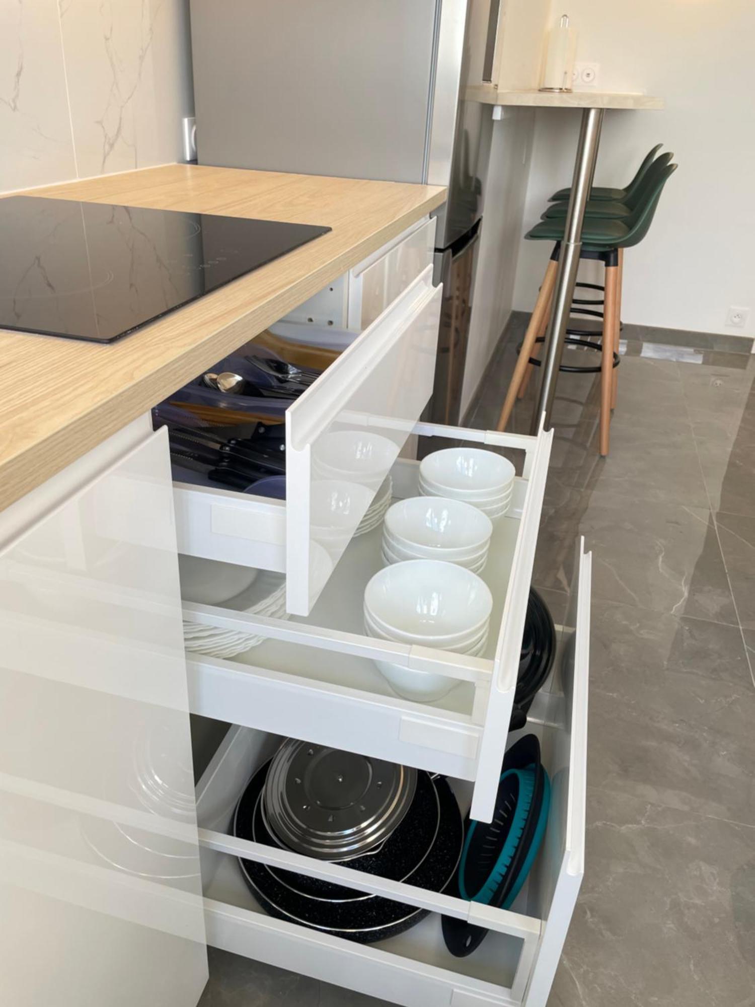 Paris Pantin Magnifique Appartement 4 Pieces De 108M2 Avec 2 Parking Interieur - Tres Cosy Pour 1 A 12 Personnes - Entierement Refait A Neuf Entire Apartment Luxurious And Warm - Pantin Paris 19 Eme Free Wifi Gratuit Exteriör bild