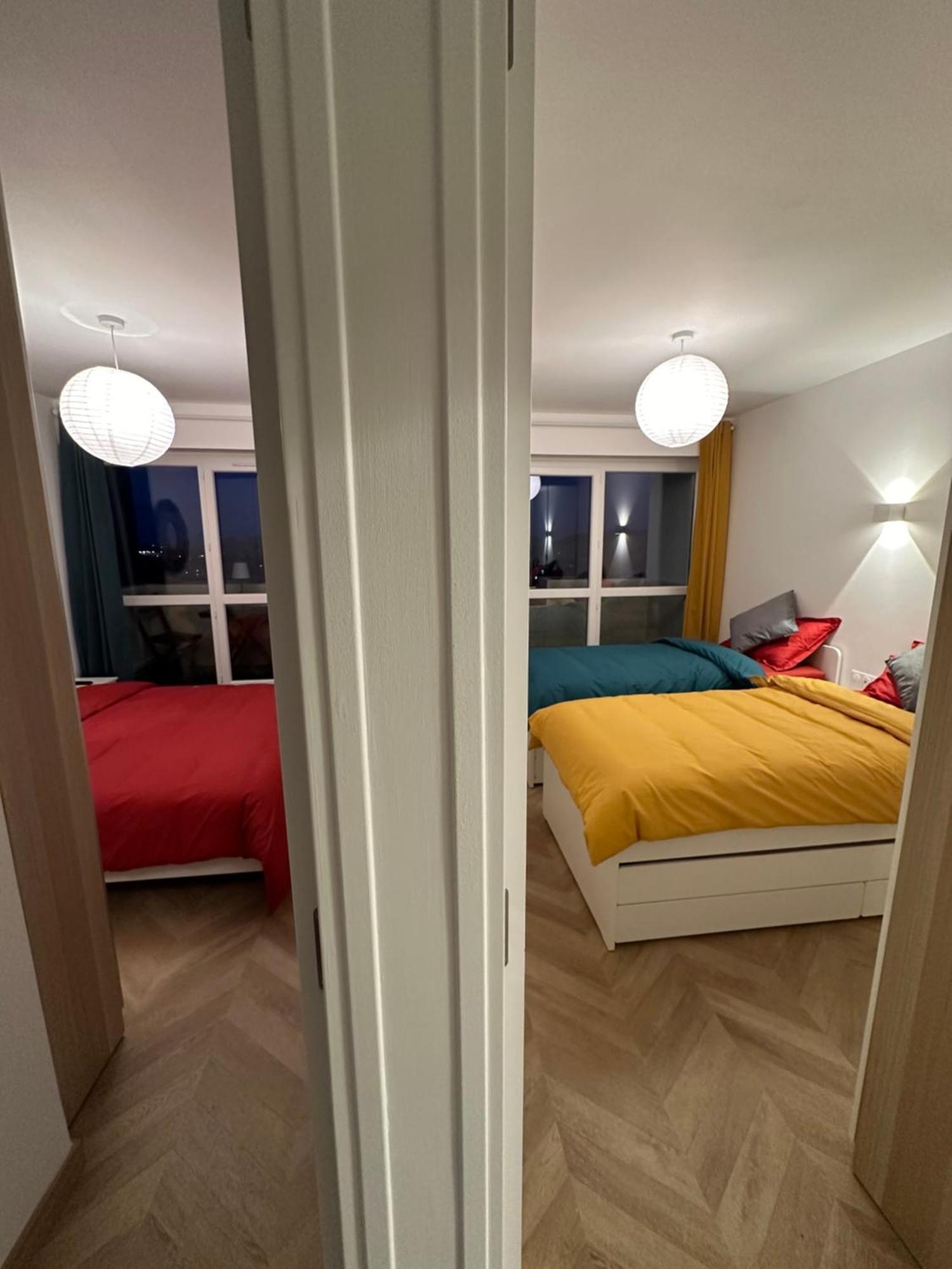 Paris Pantin Magnifique Appartement 4 Pieces De 108M2 Avec 2 Parking Interieur - Tres Cosy Pour 1 A 12 Personnes - Entierement Refait A Neuf Entire Apartment Luxurious And Warm - Pantin Paris 19 Eme Free Wifi Gratuit Exteriör bild